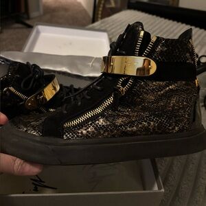 High-Top Giuseppe Zanotti "London TR Uomo" high-top snake skin and gold hardware